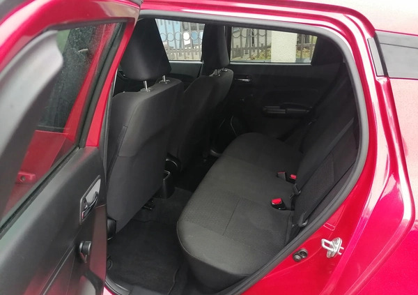 Suzuki Swift cena 39900 przebieg: 110700, rok produkcji 2017 z Gostyń małe 191